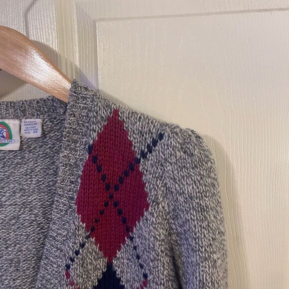 Classic Gray and Red Argyle Cardigan Sweater - Picture 3 of 11